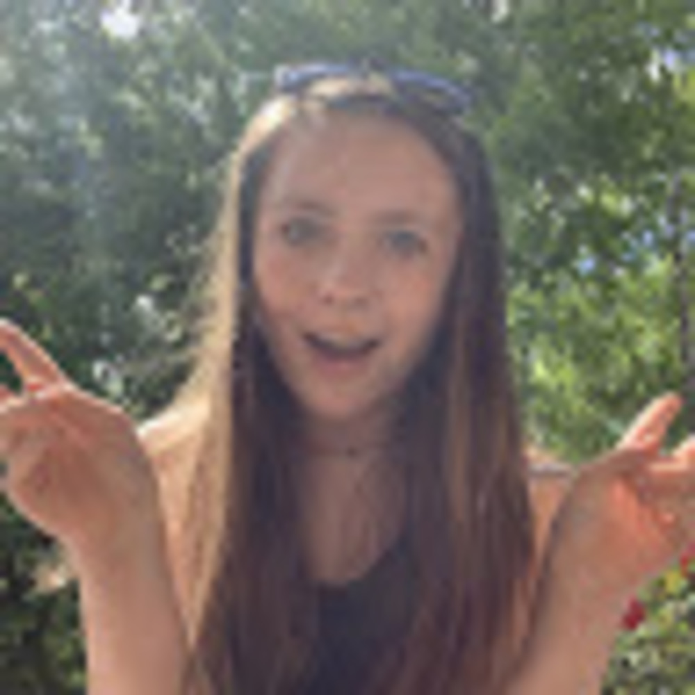 Meet your Posher, Caitlin
